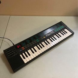 Yamaha PortaSound PSS-170 Voice Bank Keyboard